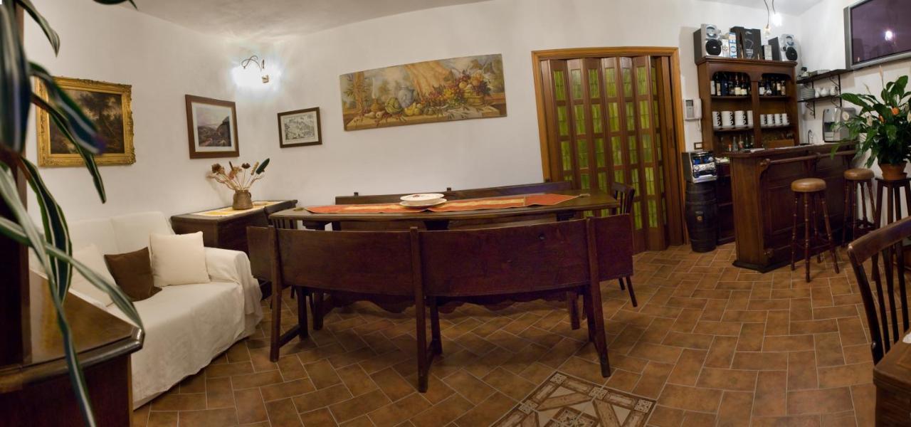 Bed and Breakfast L'Antico Ritrovo à Moliterno Extérieur photo