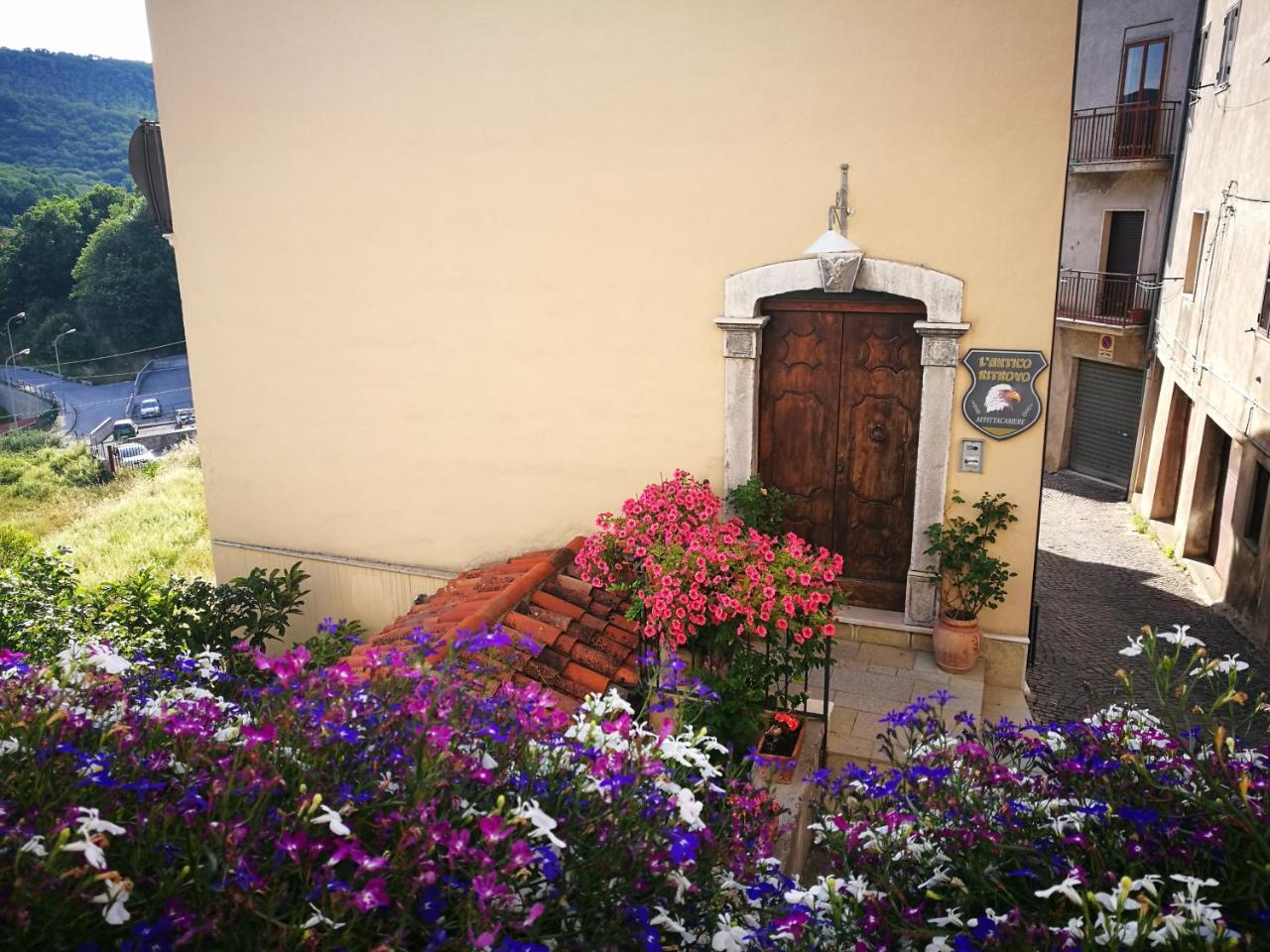 Bed and Breakfast L'Antico Ritrovo à Moliterno Extérieur photo